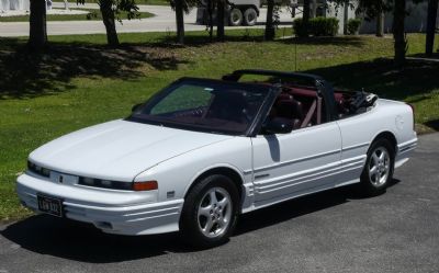 Photo of a 1994 Oldsmobile Cutlass Supreme Convertible for sale