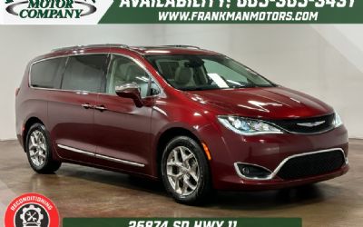 Photo of a 2019 Chrysler Pacifica Limited for sale