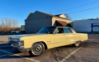 Photo of a 1967 Chrysler Imperial Crown for sale