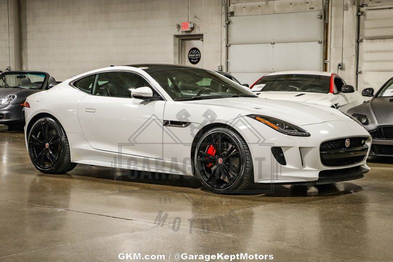 2016 F-Type R Image