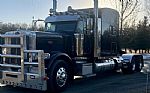 2022 Peterbilt 389