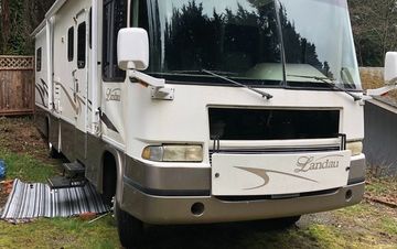 Photo of a 2003 Georgie Boy Landau 3402DS for sale