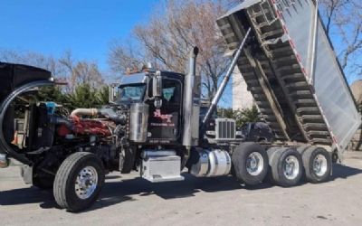 Photo of a 2016 Peterbilt 389 for sale