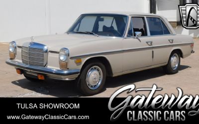 Photo of a 1970 Mercedes-Benz 220D for sale