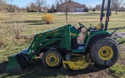 Photo of a 2000 John Deere 4200 for sale