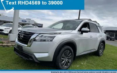 Photo of a 2022 Nissan Pathfinder SUV for sale