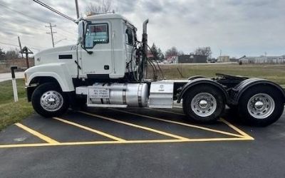 Photo of a 2014 Mack Pinnacle CHU613 for sale