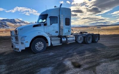 Photo of a 2015 Kenworth T880 Semi-Tractor for sale