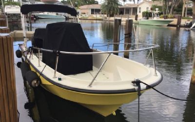 Photo of a 1983 Boston Whaler 22 Outrage for sale