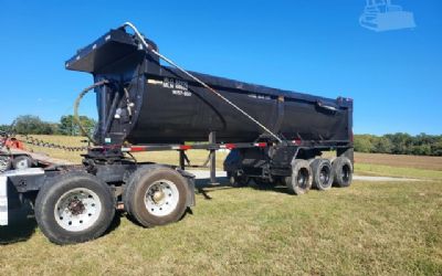 Photo of a 2001 Clement 26' Half Round Frameless END Dump Trailer for sale