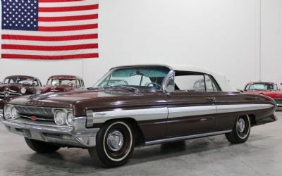 Photo of a 1961 Oldsmobile Starfire Convertible for sale
