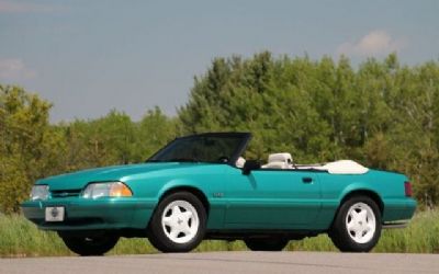 Photo of a 1992 Ford Mustang Convertible for sale