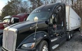 Photo of a 2013 Kenworth T700 Sleeper Semi Tractor for sale