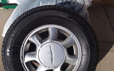 Photo of a 1996 Buick Park Avenue Woody Wagon Wheel SET for sale