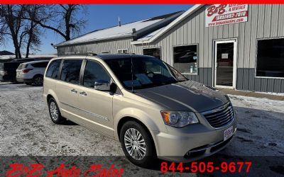 2013 Chrysler Town & Country Touring-L