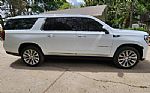 2022 Yukon XL Thumbnail 2