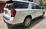 2022 Yukon XL Thumbnail 3