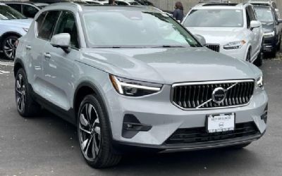 Photo of a 2025 Volvo XC40 SUV for sale