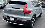 2025 XC40 Thumbnail 4