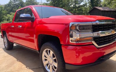 Photo of a 2019 Silverado 4X4 for sale