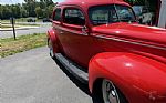 1940 Deluxe Thumbnail 3