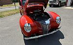 1940 Deluxe Thumbnail 2
