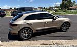 2016 Macan Thumbnail 29