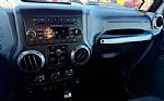 2016 Wrangler Unlimited Thumbnail 33