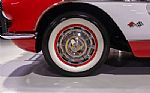 1960 Corvette Convertible Thumbnail 24