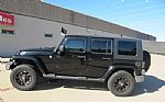 2010 Wrangler Unlimited Sahara Thumbnail 1