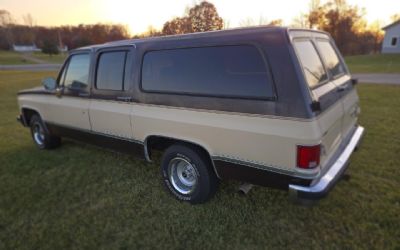 Photo of a 1987 Chevrolet Suburban Silverado 