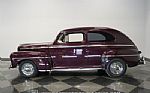 1947 Deluxe Thumbnail 2