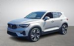 2023 XC40 Thumbnail 3