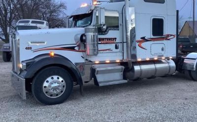 Photo of a 2005 Kenworth W900L Sleeper Semi Truck for sale