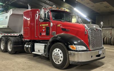 Photo of a 2016 Peterbilt 386 Conventional Sleeper Semi for sale