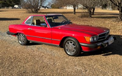 Photo of a 1988 Mercedes-Benz 560 SL 1988 Mercedes 560 SL for sale