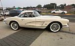 1961 Corvette Convertible Fuelie Thumbnail 2