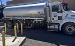 2003 T300 Fuel Tank Truck Thumbnail 1