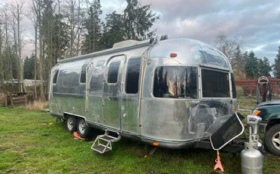 Photo of a 1993 Airstream Excella Travel Trailer for sale