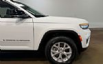 2023 Grand Cherokee Thumbnail 32