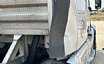 2023 VNL64T760 Sleeper Semi Truck Thumbnail 7