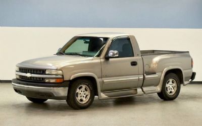 Photo of a 2000 Chevrolet Silverado 1500 Truck for sale