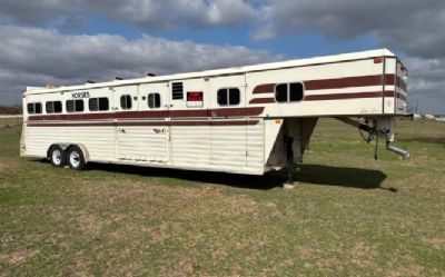 Photo of a 1986 Lite Line 9 Horse Trailer Horse Trailer for sale