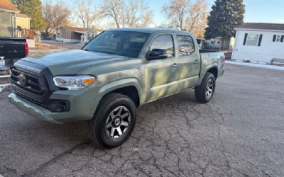 2022 Toyota Tacoma SR5 Double Cab Long Bed V6 6AT 4WD