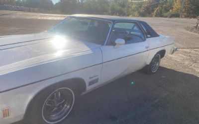 Photo of a 1974 Oldsmobile Cutlass Supreme Supreme Buckit Seats Console for sale