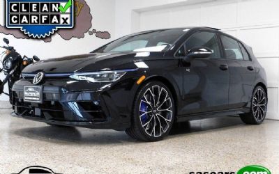 2025 Volkswagen Golf R Black Edition