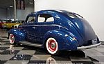 1940 Deluxe Tudor Sedan Thumbnail 9