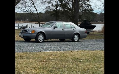 Photo of a 1993 Mercedes-Benz 300SD Sedan for sale