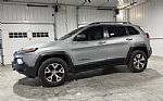 2015 Cherokee Trailhawk Thumbnail 1