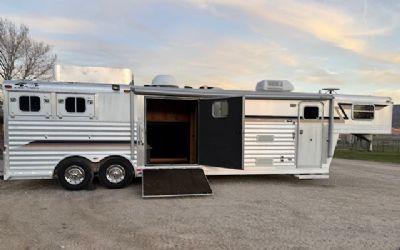 Photo of a 2004 4 Star 2 Horse for sale